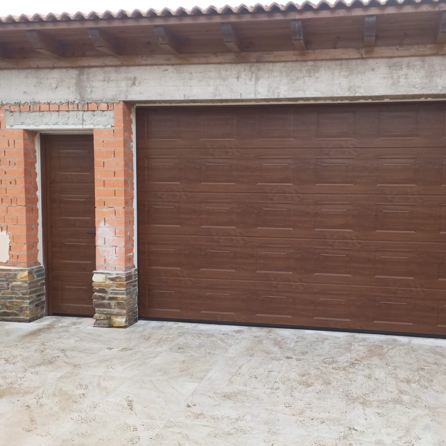 metálicas cuéllar Puertas Hörmann